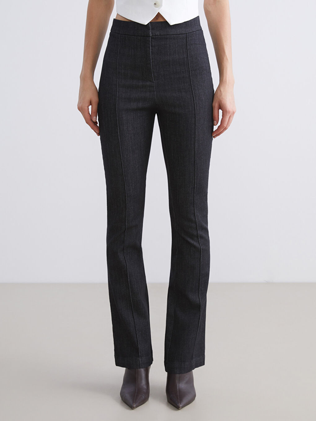 Siyah Flare Kadın Jean Pantolon-1