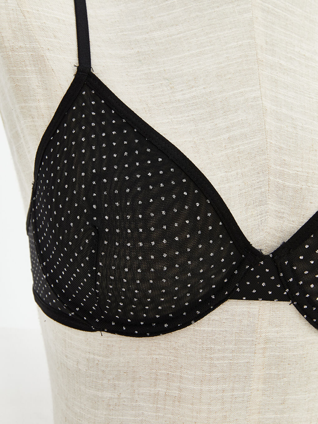 Siyah Balenli Dolgusuz Puantiyeli Tişört Sütyen-2