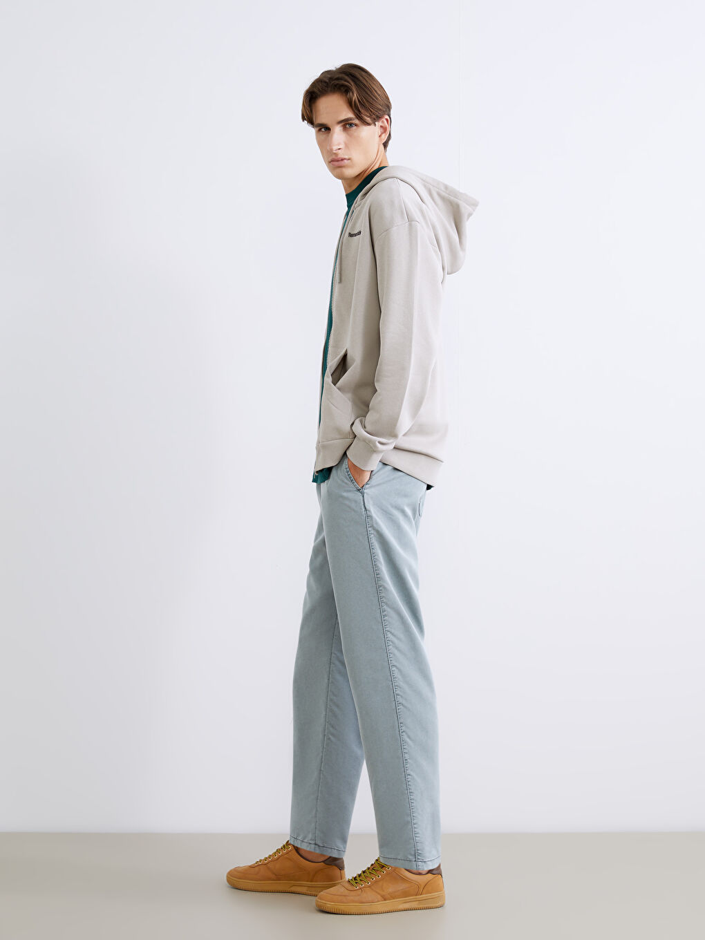 Haki Rahat Kalıp Gabardin Erkek Pantolon