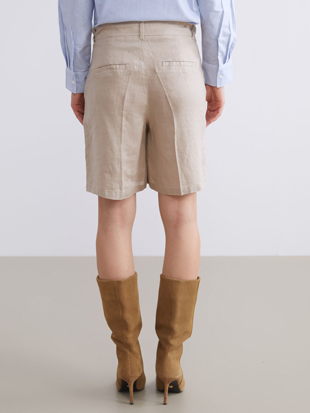 Kahverengi Loose Fit %100 Keten Kadın Pileli Şort-3
