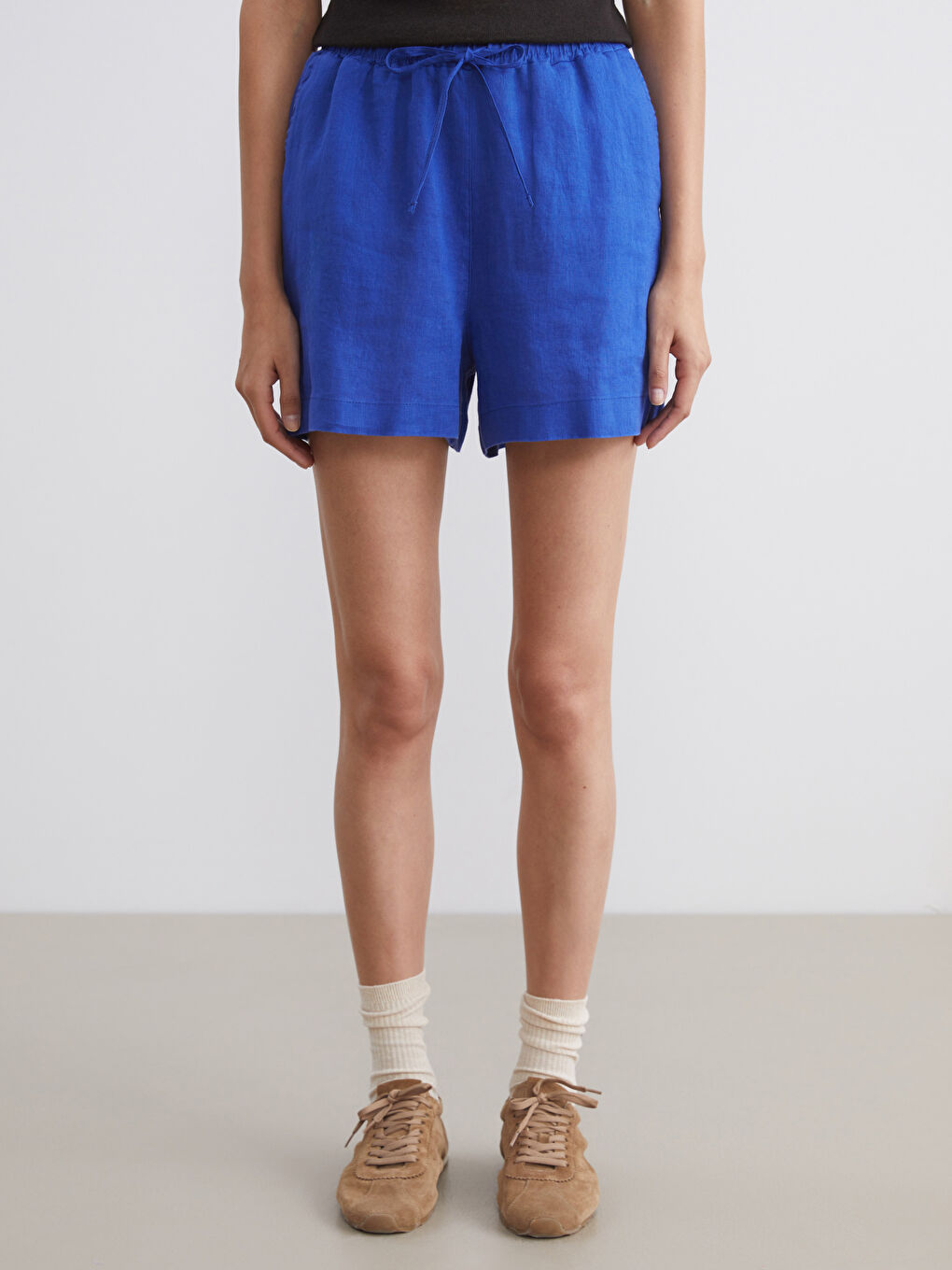 Mavi Beli Lastikli %100 Keten Kadın Şort-1