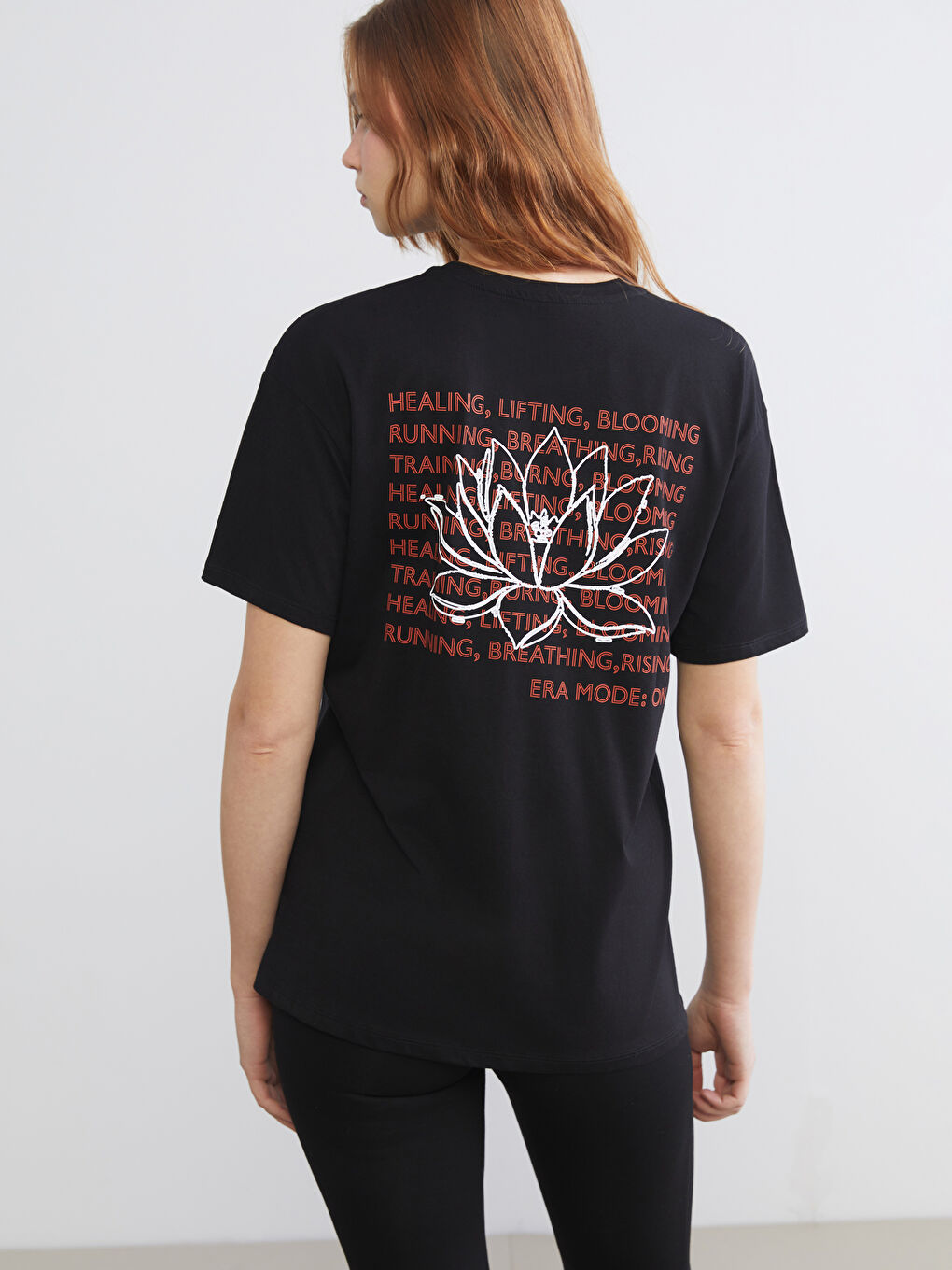 Siyah Bisiklet Yaka Baskılı Oversize Kadın Spor Tişört