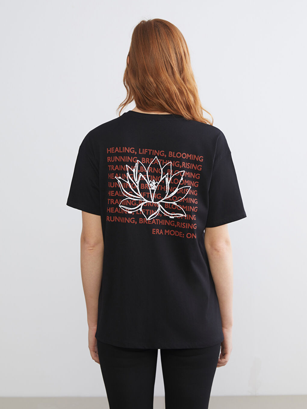 Siyah Bisiklet Yaka Baskılı Oversize Kadın Spor Tişört-4