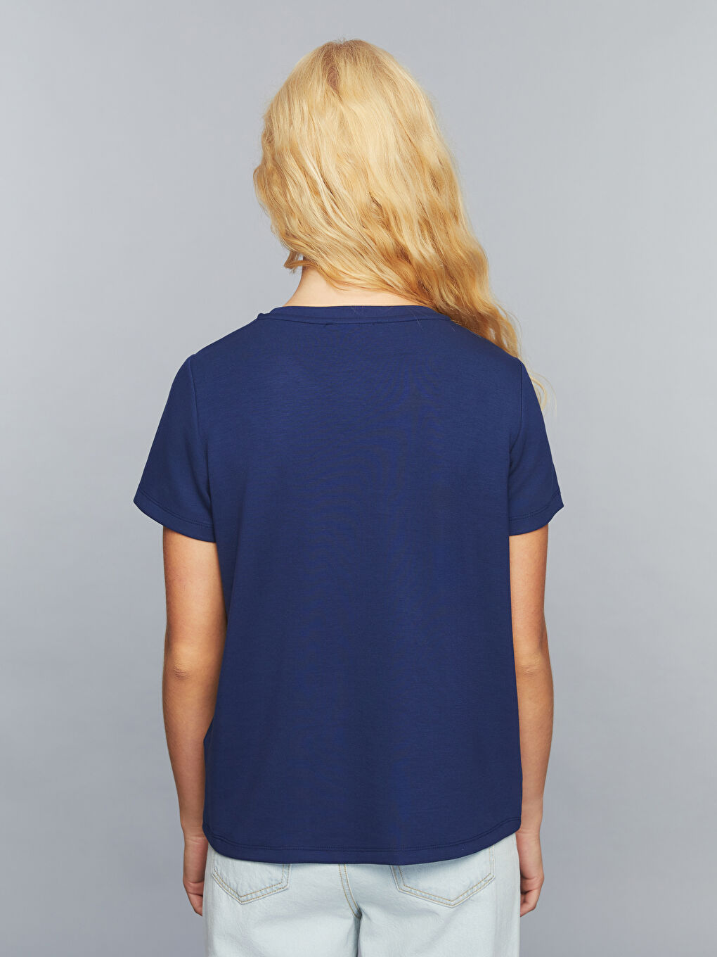 Lacivert Bisiklet Yaka Slogan Baskılı Kadın Tişört-3