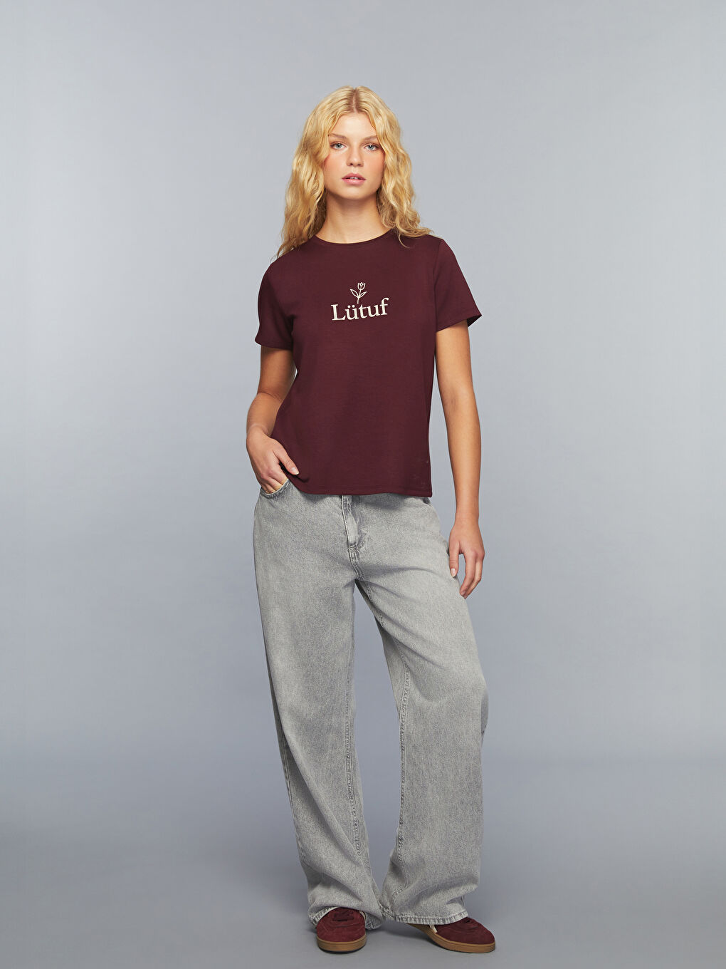 Mürdüm Bisiklet Yaka Slogan Baskılı Kadın Tişört-1