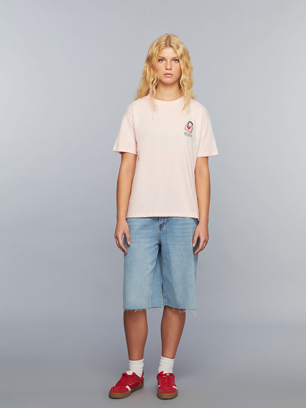 Pembe Bisiklet Yaka Slogan Baskılı Kadın Tişört-1