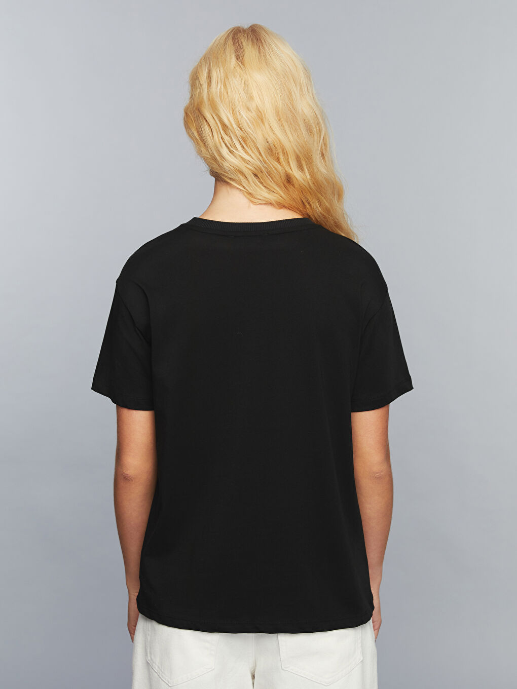 Siyah Bisiklet Yaka Slogan Baskılı Kadın Tişört-3