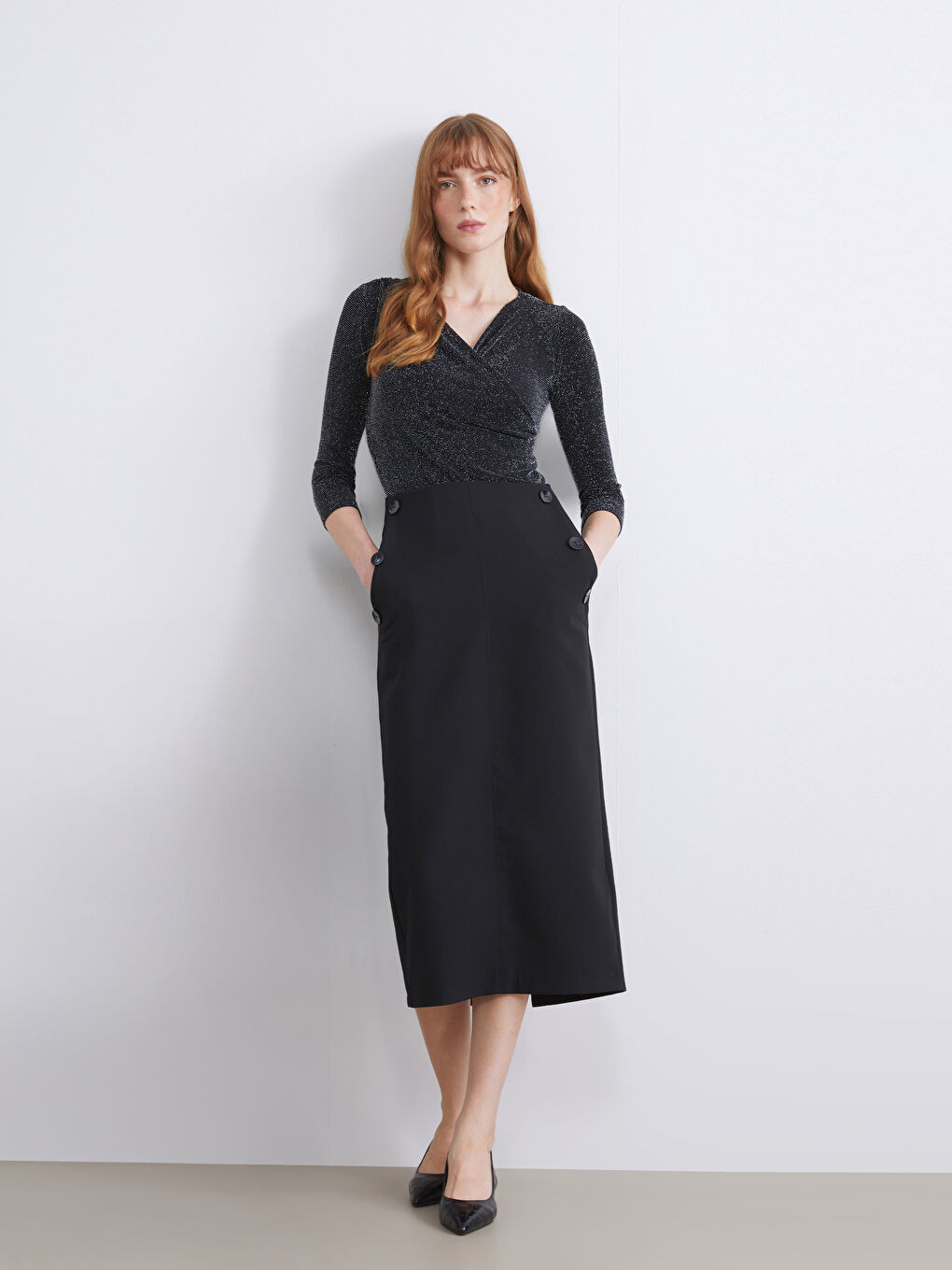 Siyah Beli Fermuarlı Yırtmaçlı Etek