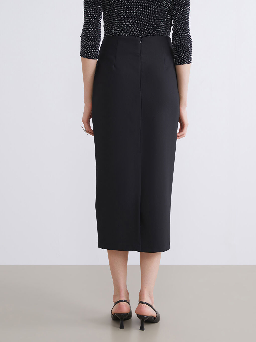 Siyah Beli Fermuarlı Yırtmaçlı Etek-7