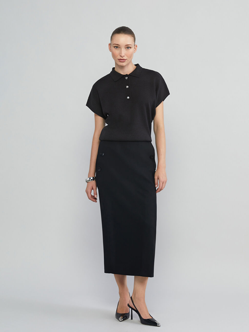 Siyah Beli Fermuarlı Yırtmaçlı Etek-1