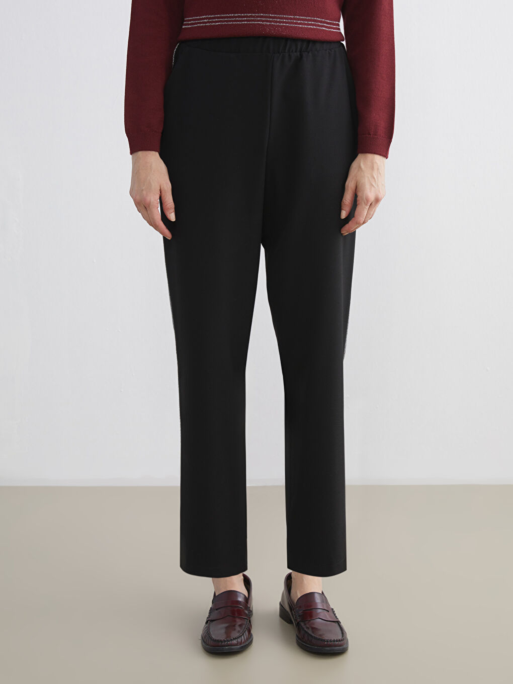 CRNA Pantalone Žena-1