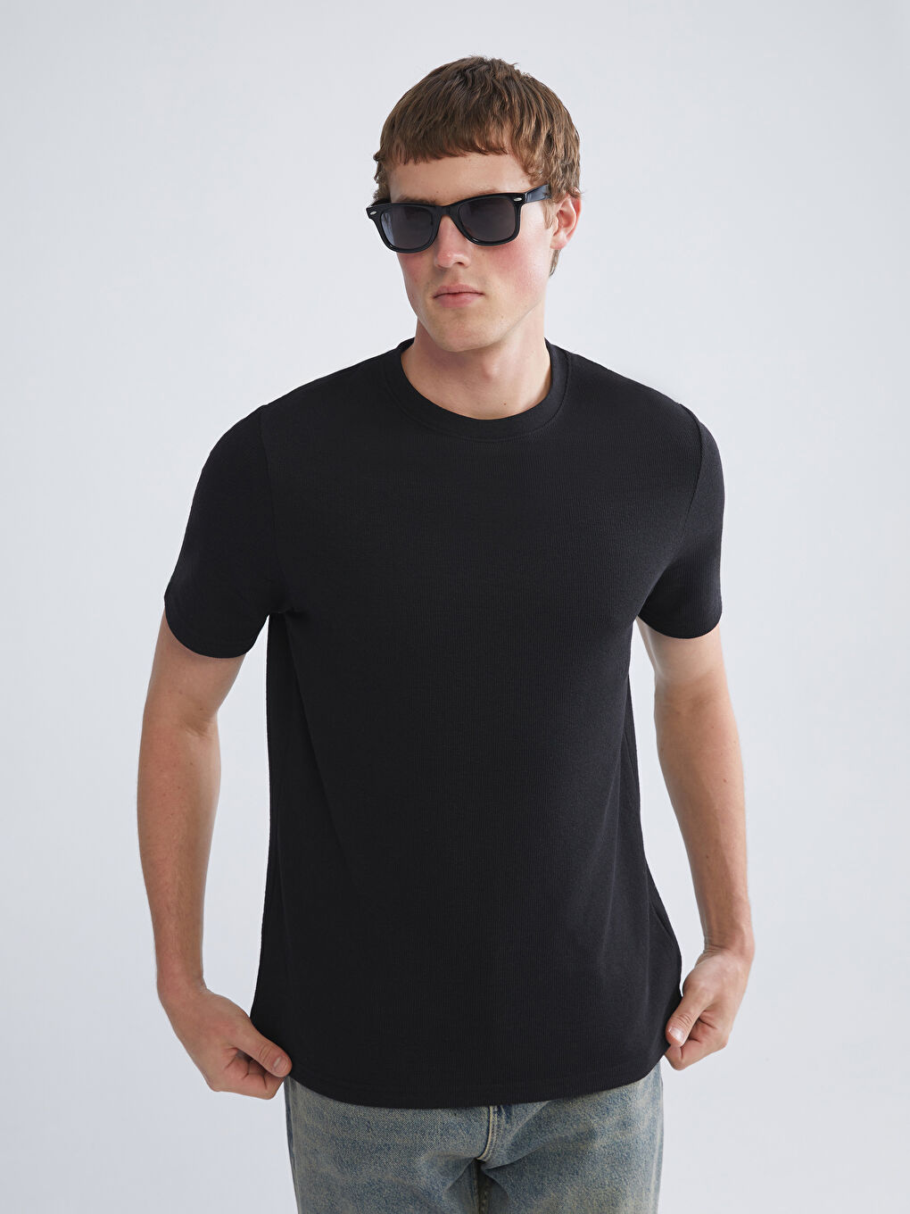 Siyah Bisiklet Yaka Erkek Tişört