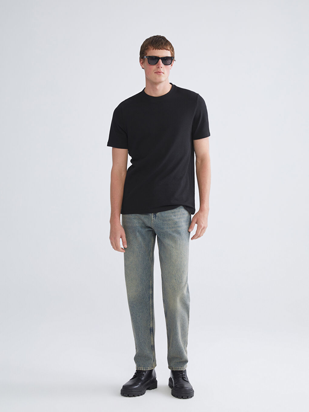 Siyah Bisiklet Yaka Erkek Tişört-1