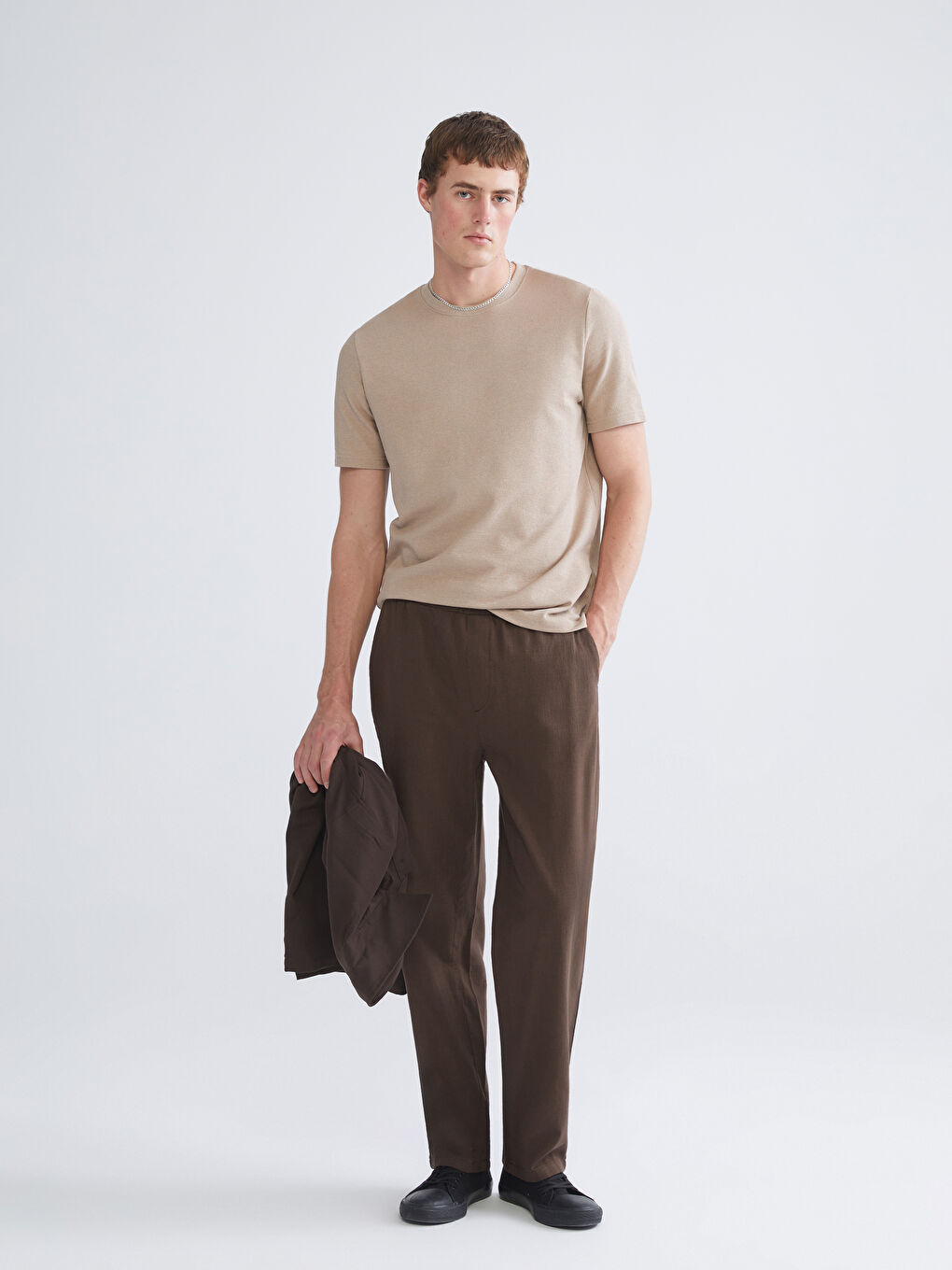 Bej Bisiklet Yaka Erkek Tişört-1