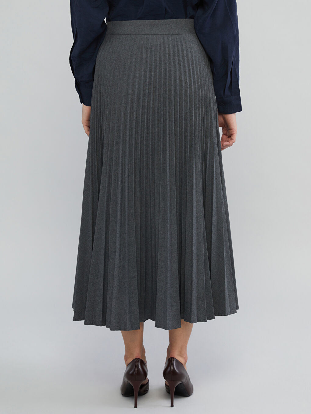 Gri Beli Fermuarlı Pileli Etek-3