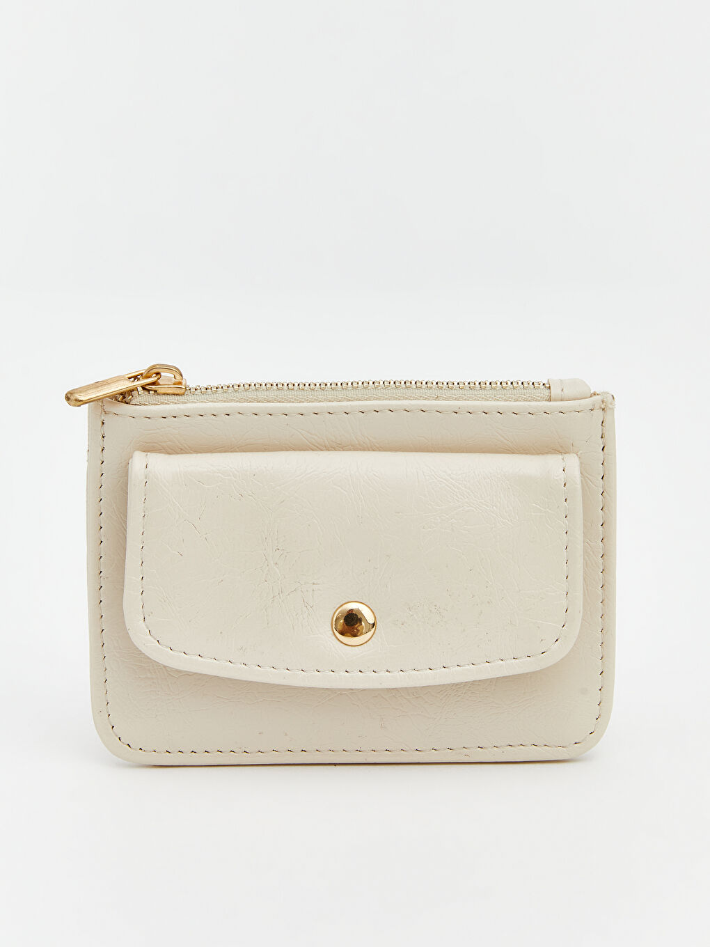 محفظة نسائية بمظهر جلدي