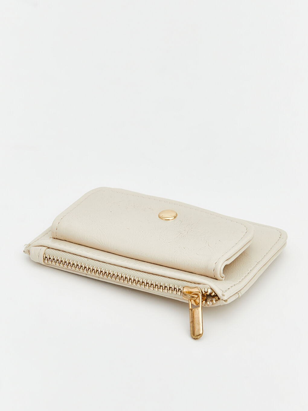 محفظة نسائية بمظهر جلدي-1