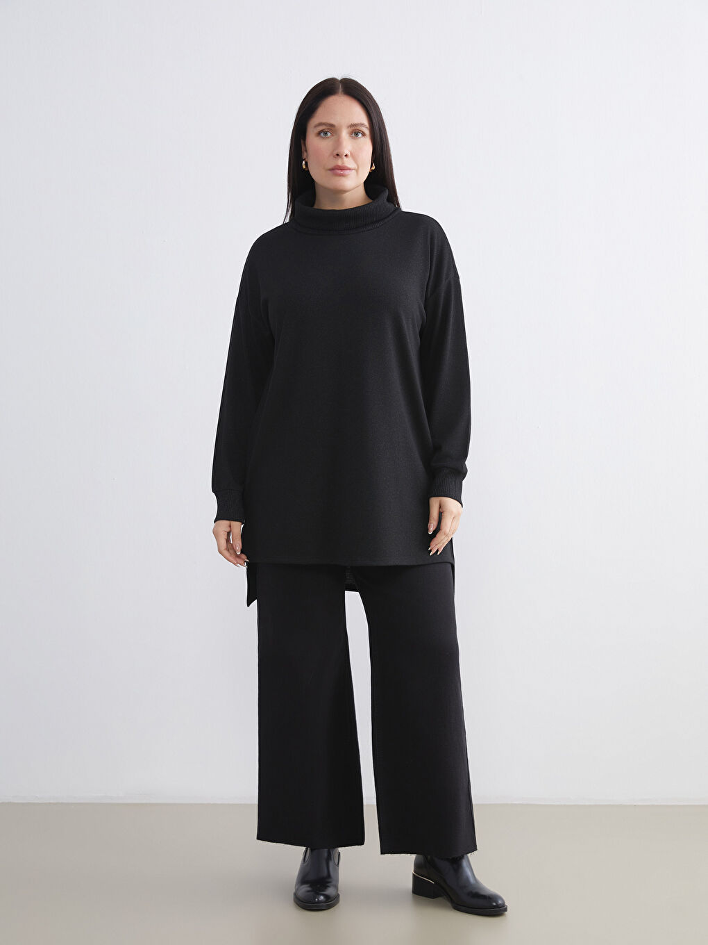 Siyah Dik Yaka Oversize Kadın Sweatshirt Tunik-1