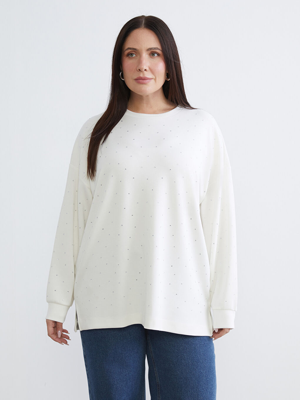 Ekru Büyük Beden Bisiklet Yaka Taşlı Kadın Sweatshirt