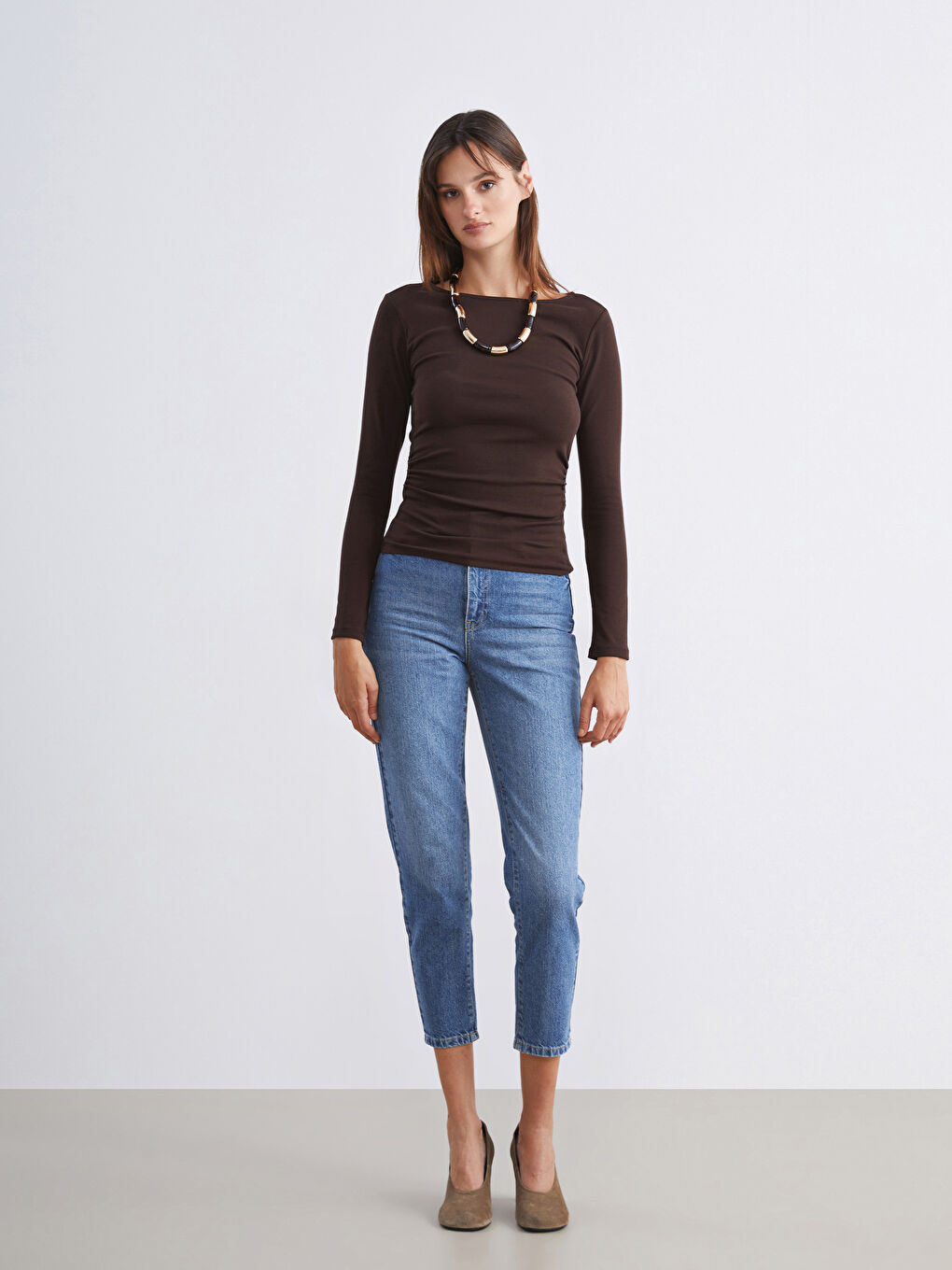 Kahverengi Kayık Yaka Kadın Body-1