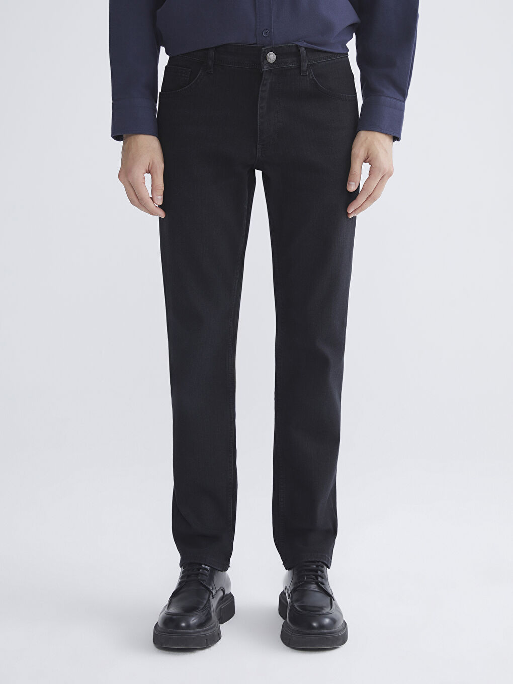 779 Джинсы Мужские Прямого Кроя-1