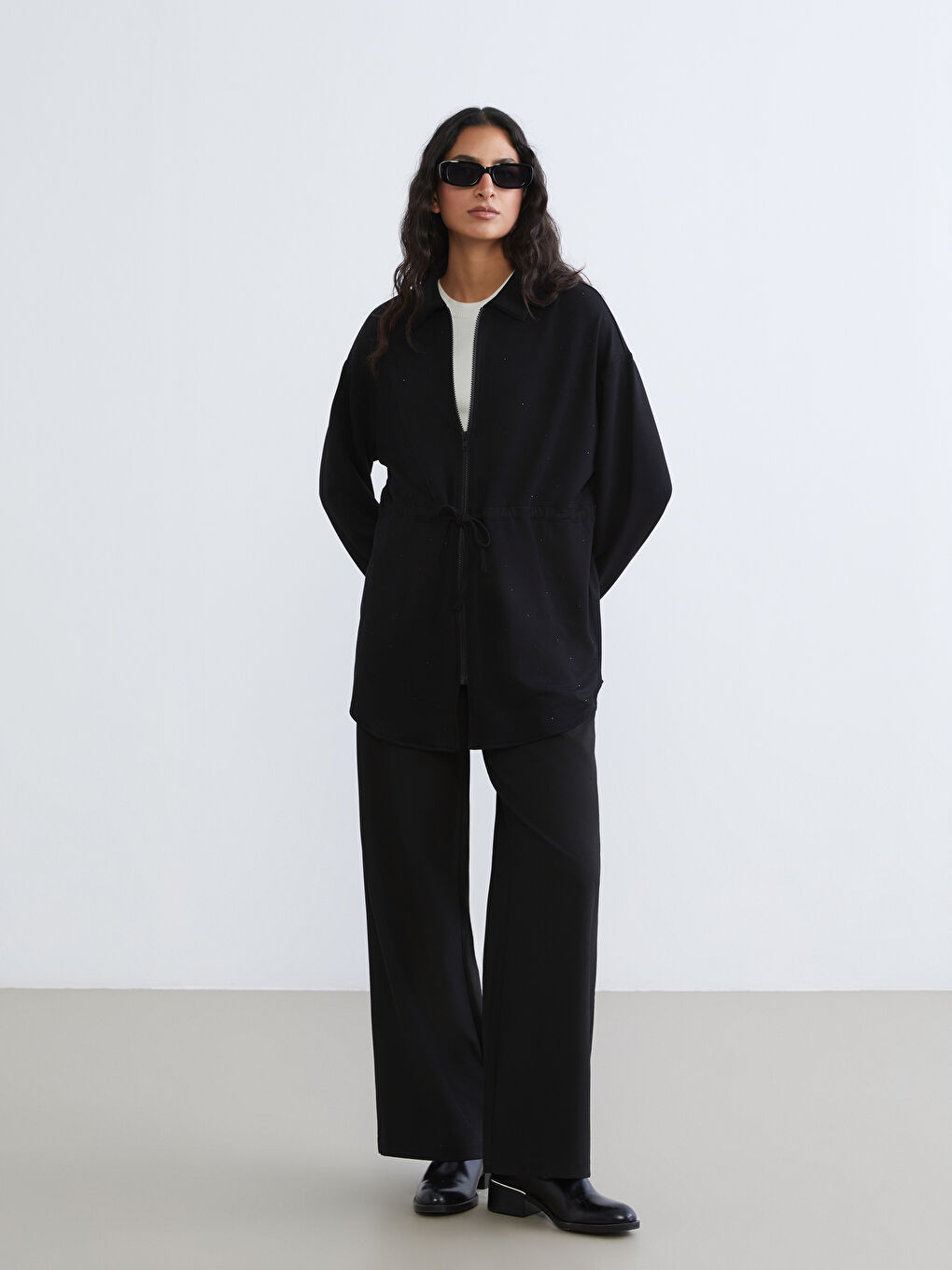 Siyah Gömlek Yaka Oversize Kadın Fermuarlı Sweatshirt-1