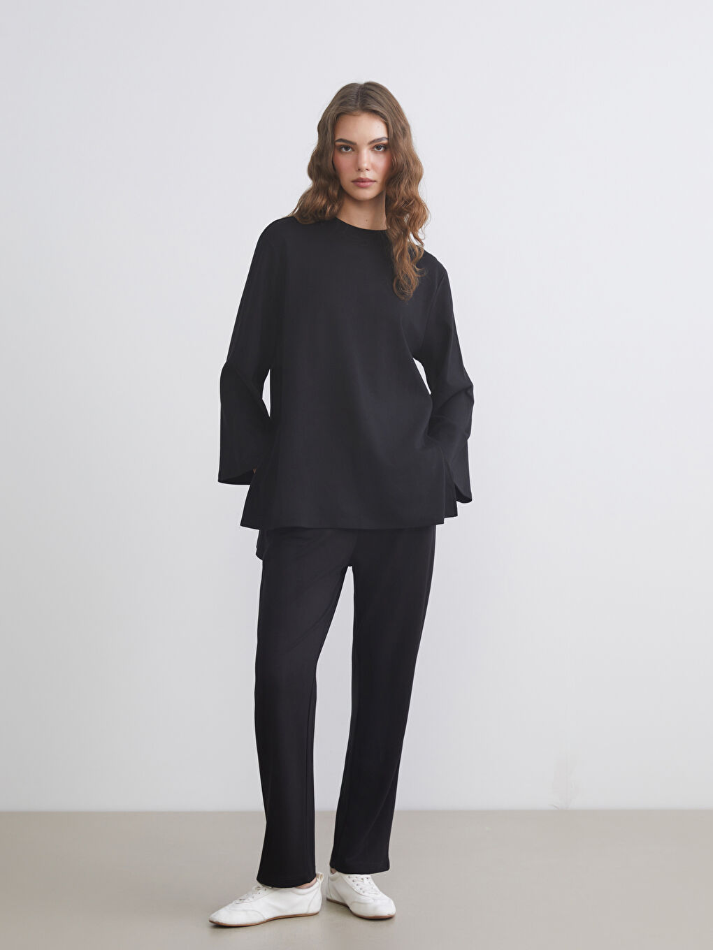 Siyah Bisiklet Yaka Oversize Kadın Tunik-1