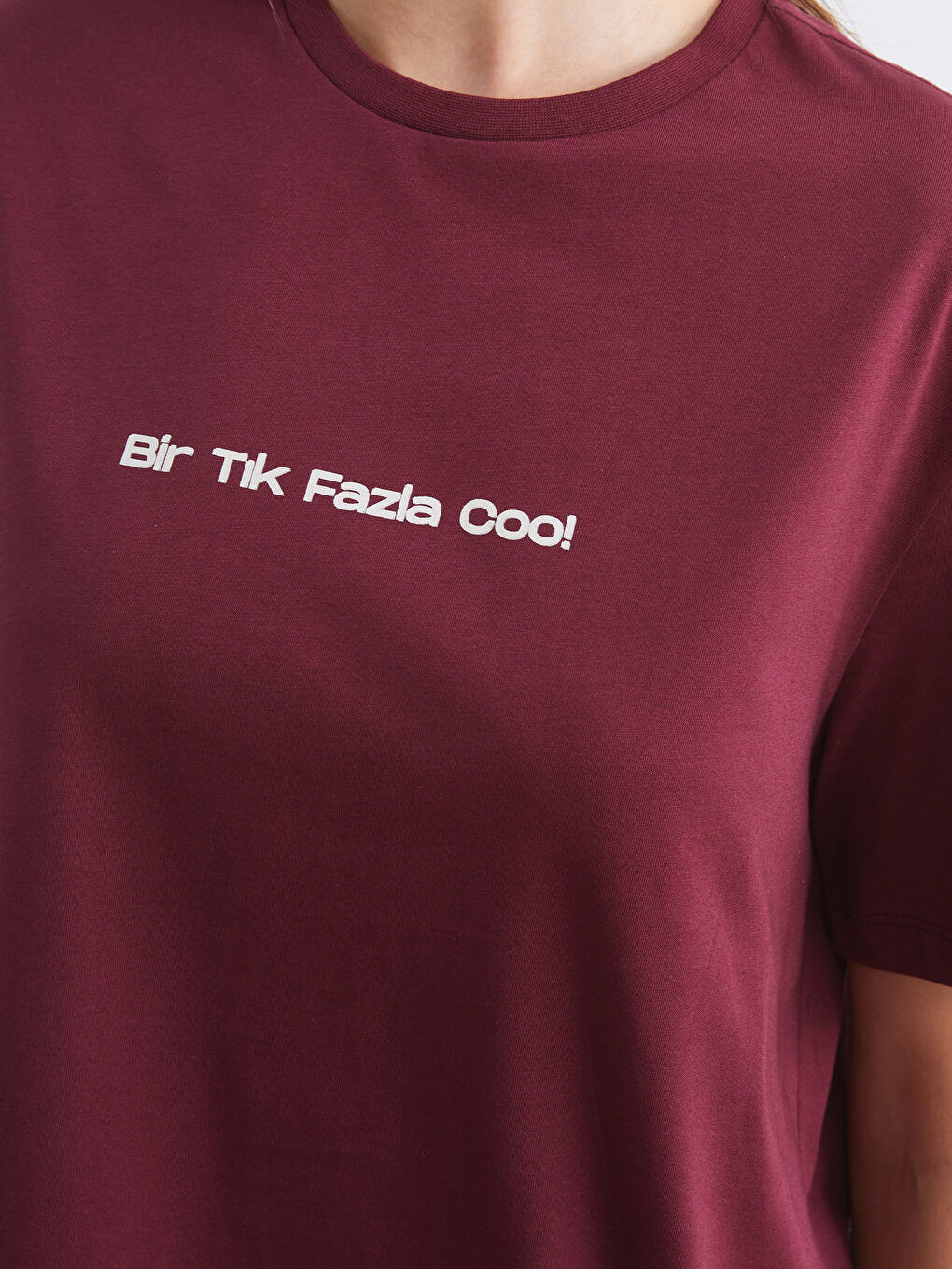 Bordo Bisiklet Yaka Slogan Baskılı Oversize Kadın Tişört-2