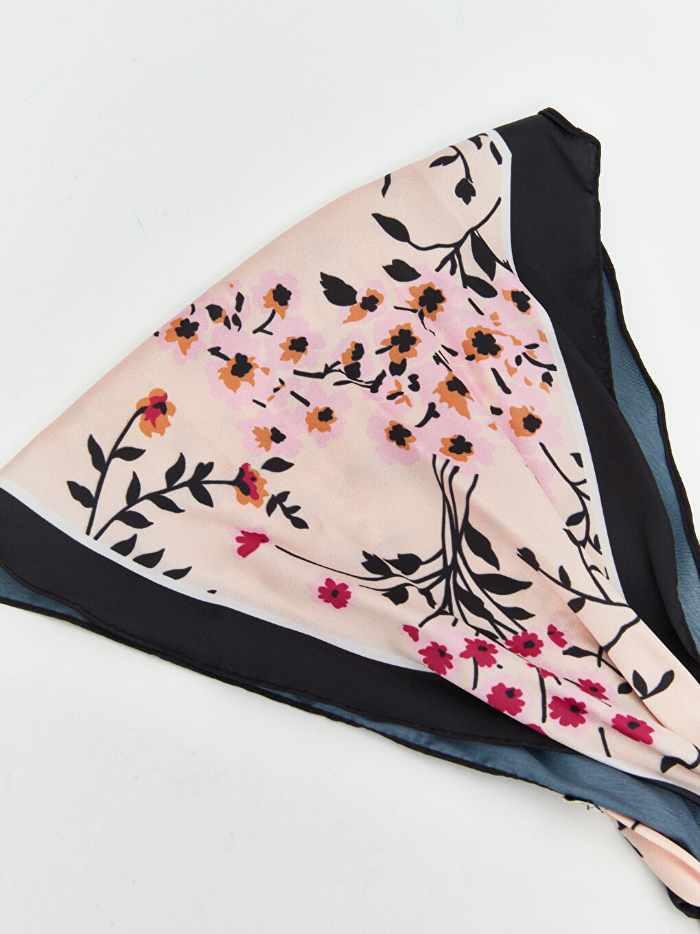 Pembe Desenli Kadın Bandana-1