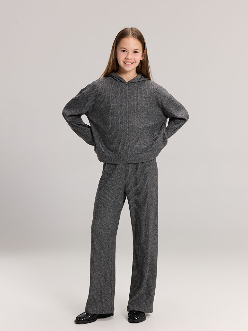 Hooded Girls' Sweatshirt and Sweatpants-2