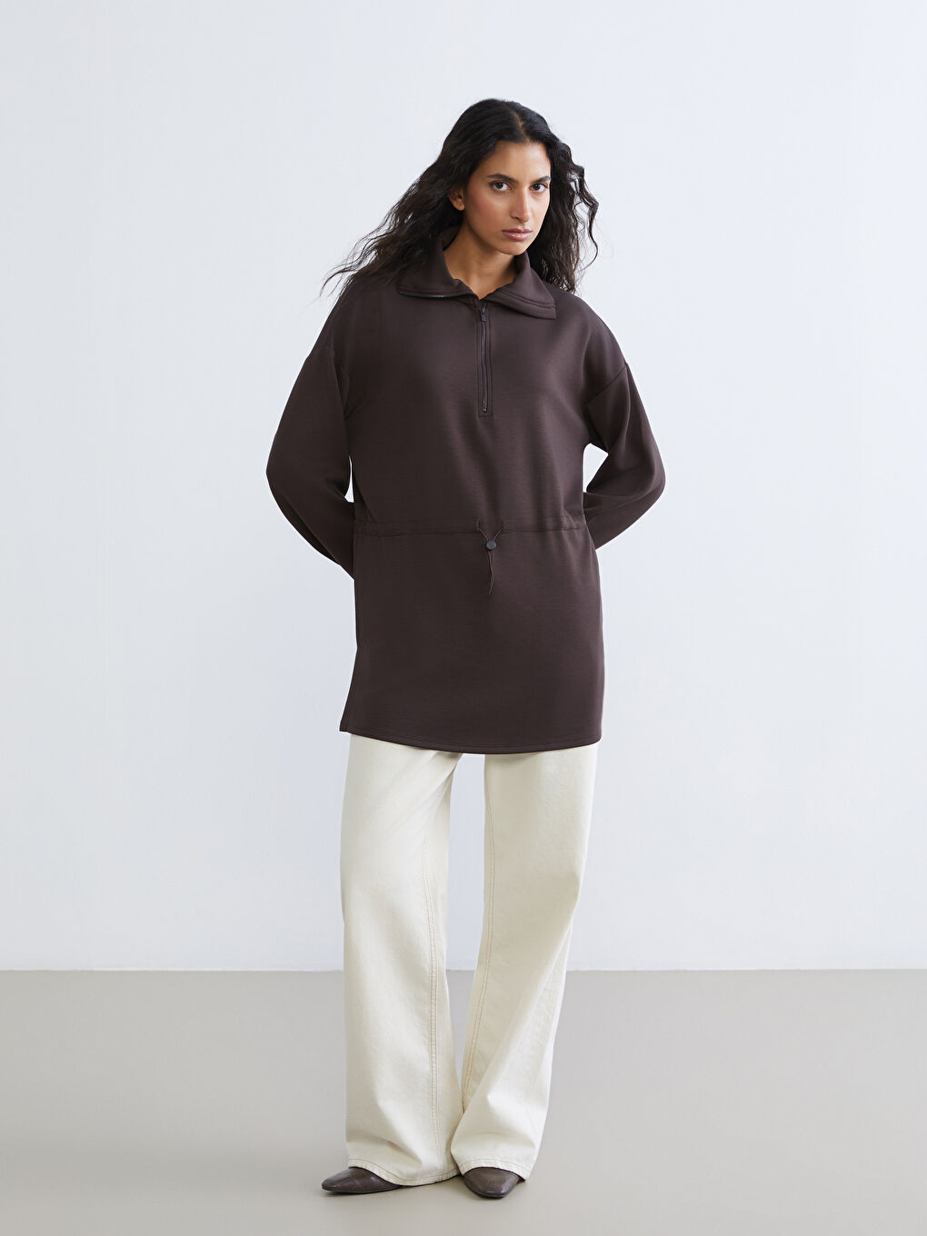 Kahverengi Dik Yaka Kadın Sweatshirt Tunik-1