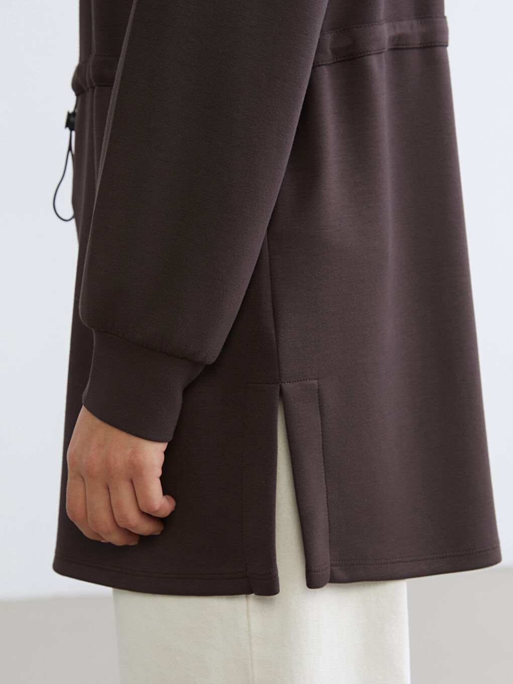 Kahverengi Dik Yaka Kadın Sweatshirt Tunik-2