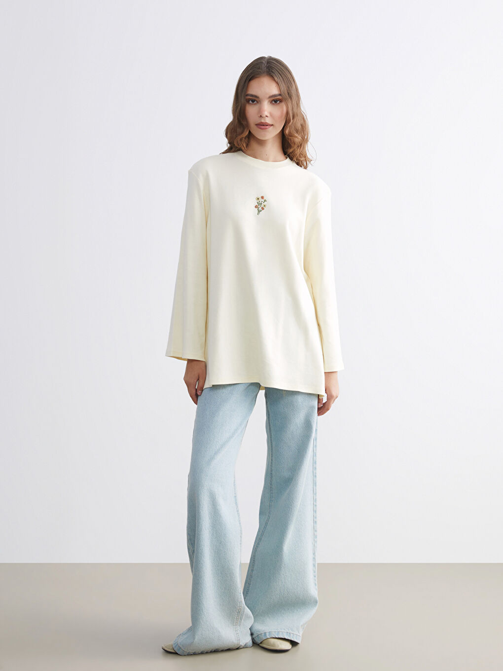 Bej Çiçekli Oversize Kadın Sweatshirt Tunik-1