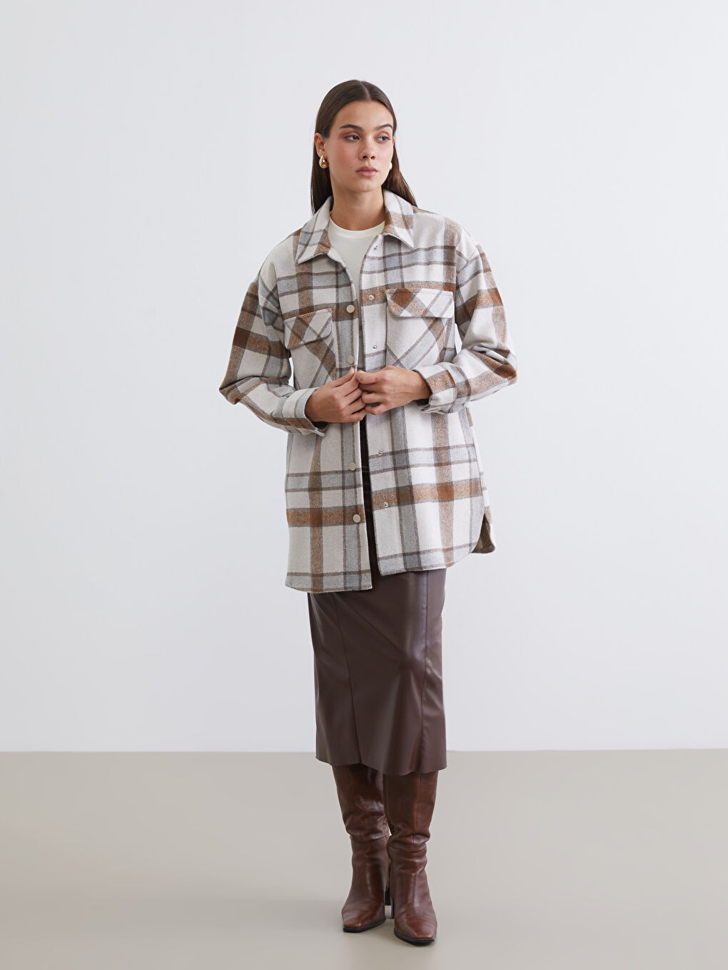 Kahverengi Ekose Oversize Kadın Kaşe Gömlek Ceket-1