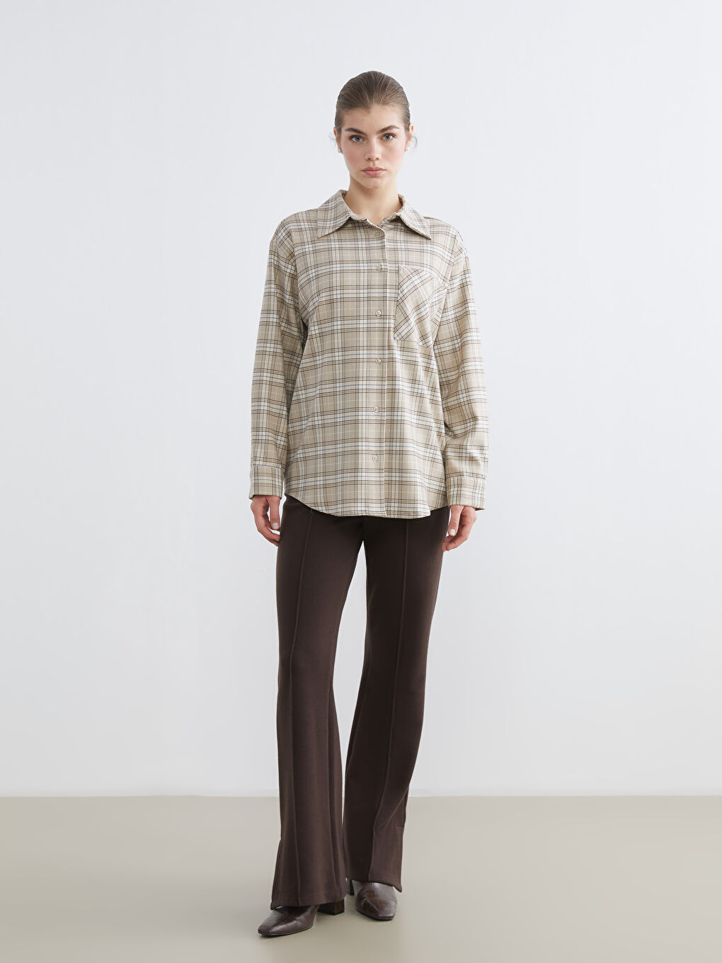 Kahverengi Ekose Kadın Gömlek-1