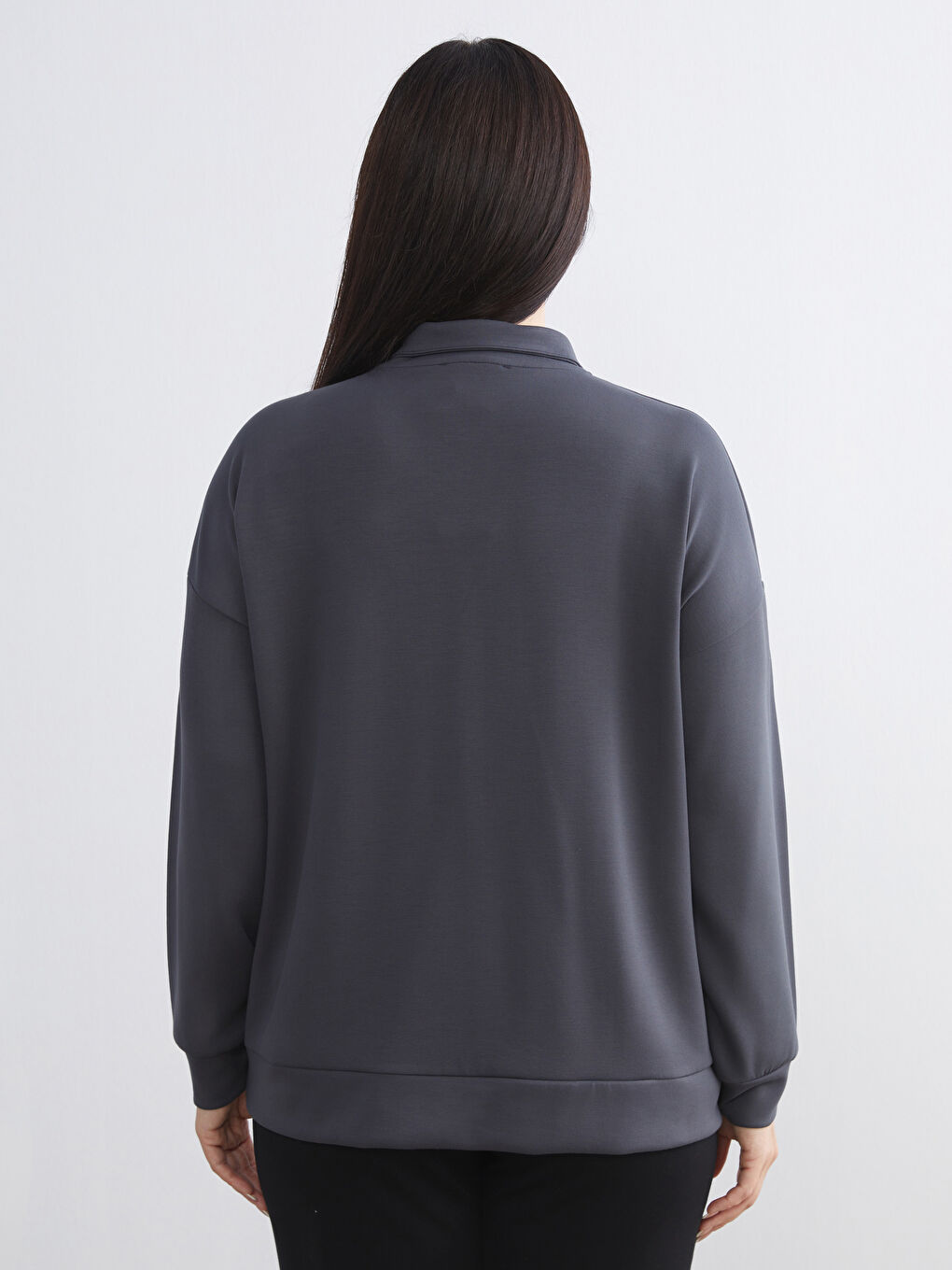 Antrasit Büyük Beden Dik Yaka Kadın Sweatshirt-3