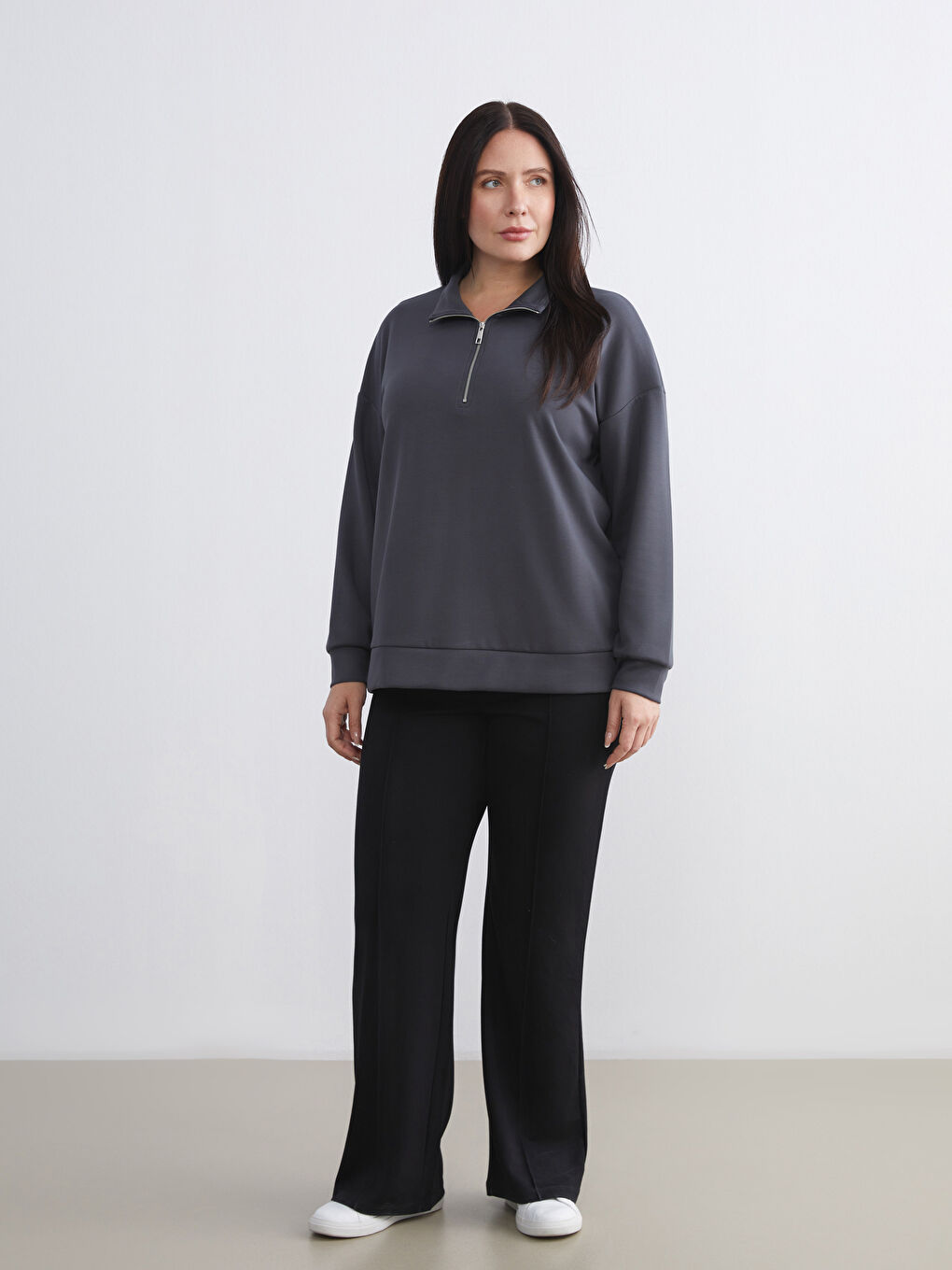 Antrasit Büyük Beden Dik Yaka Kadın Sweatshirt-1