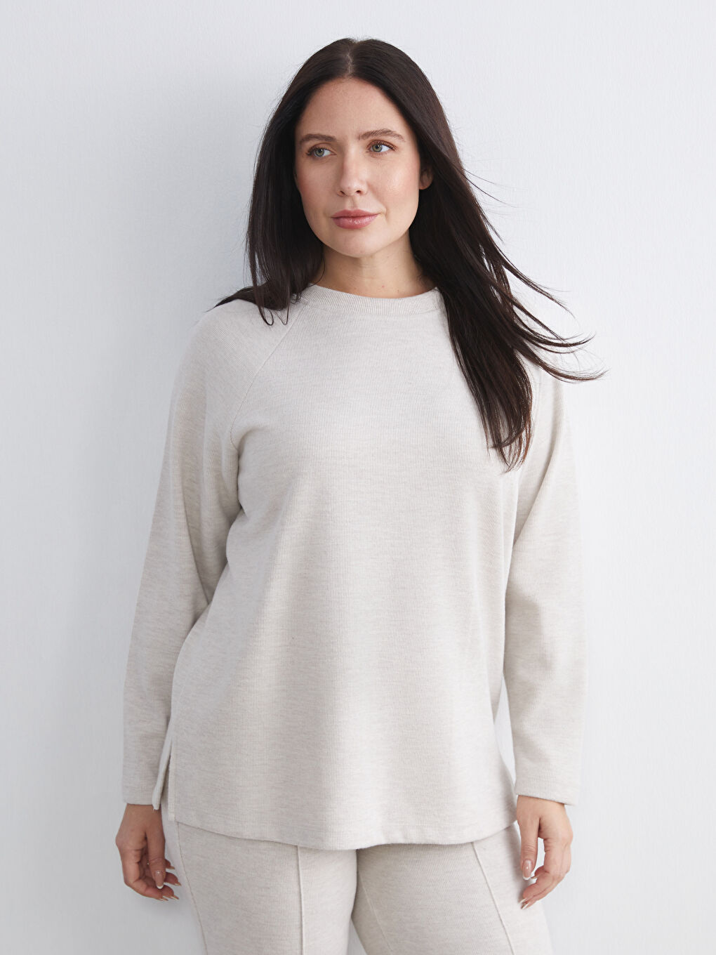 Bej Bisiklet Yaka Kadın Sweatshirt-1