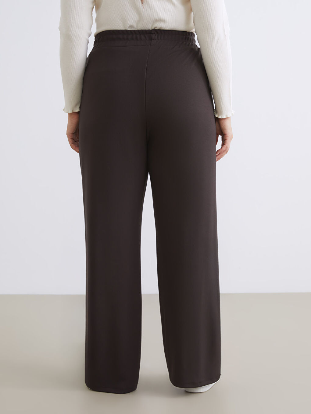 Kahverengi Büyük Beden Beli Lastikli Kadın Eşofman Altı-3