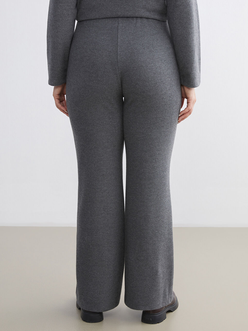 Antrasit Büyük Beden Beli Lastikli Kadın Eşofman Altı-6