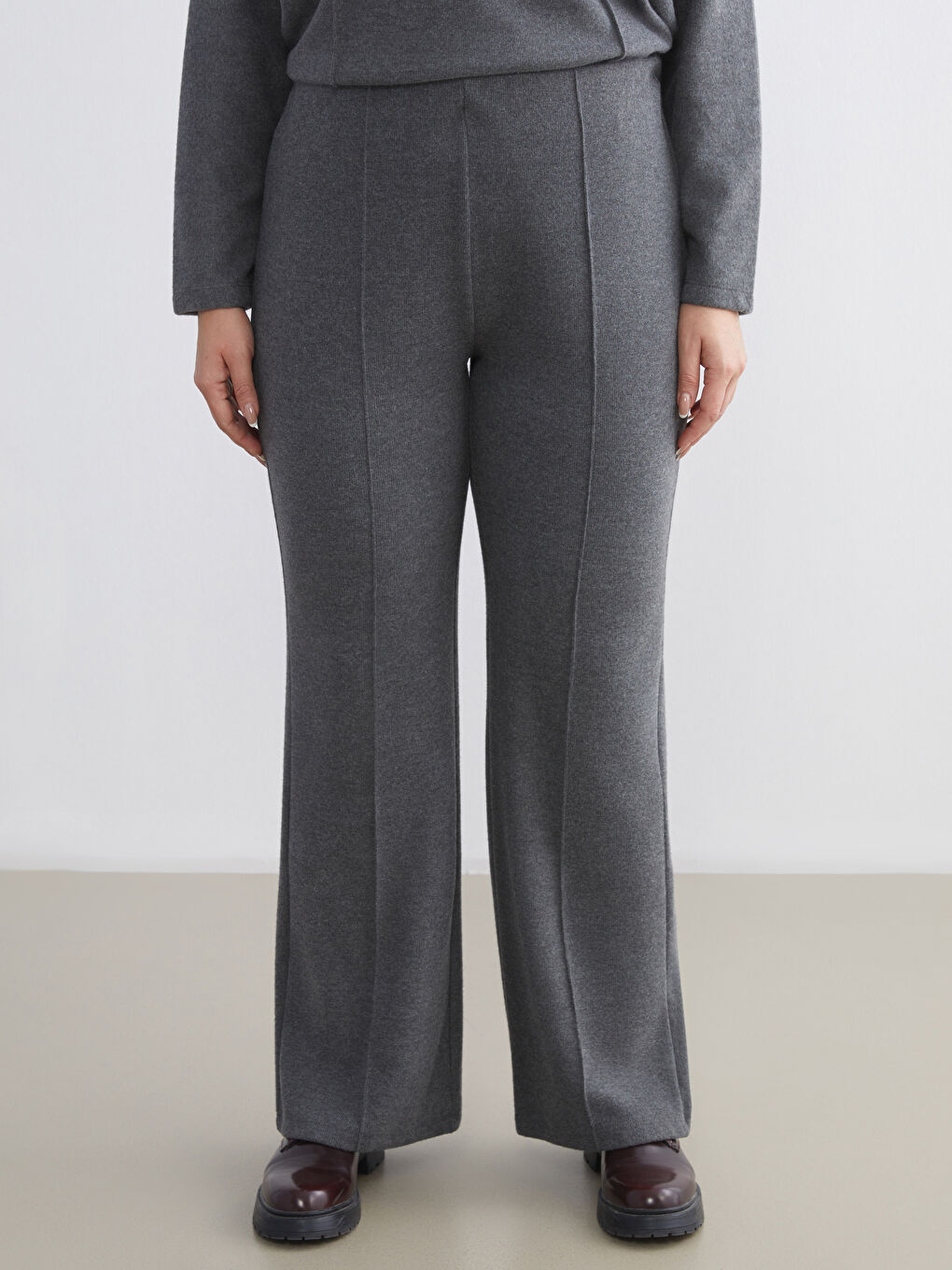 Antrasit Büyük Beden Beli Lastikli Kadın Eşofman Altı-2