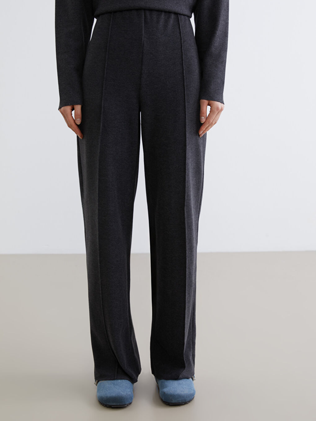 Antrasit Beli Lastikli Kadın Eşofman Altı-1