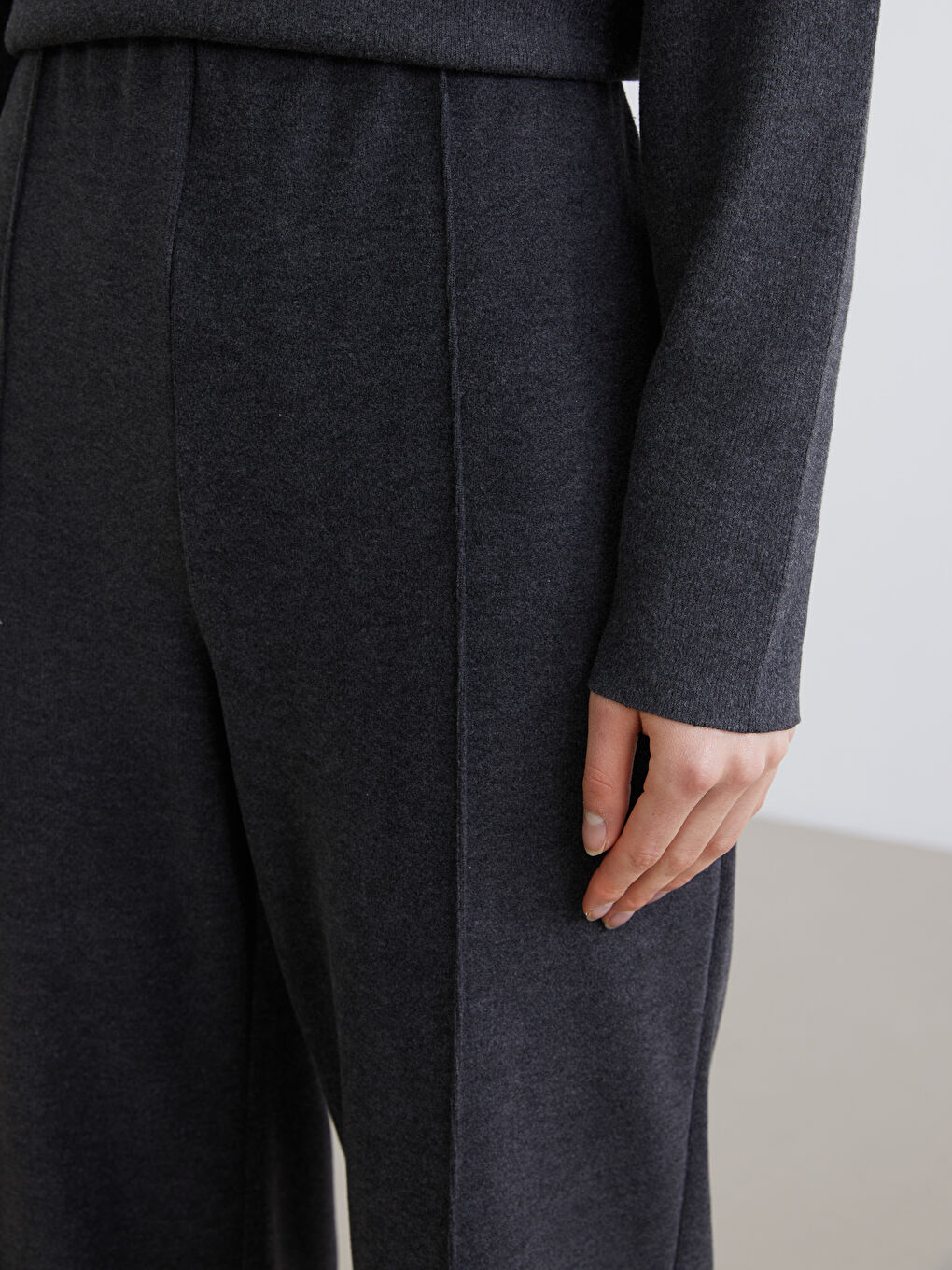 Antrasit Beli Lastikli Kadın Eşofman Altı-2