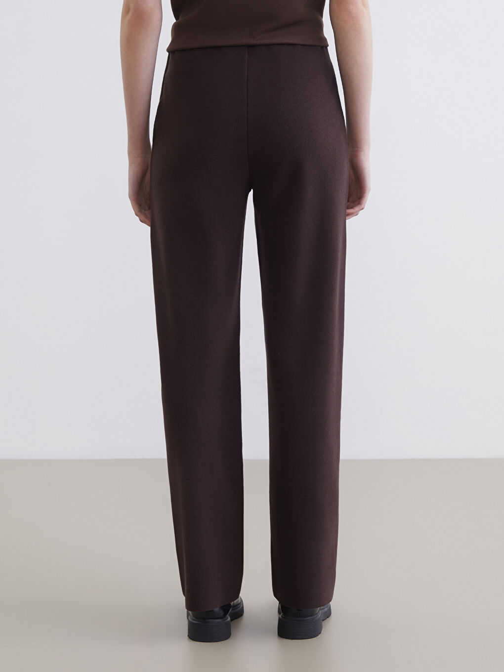 Kahverengi Beli Lastikli Kadın Eşofman Altı-3