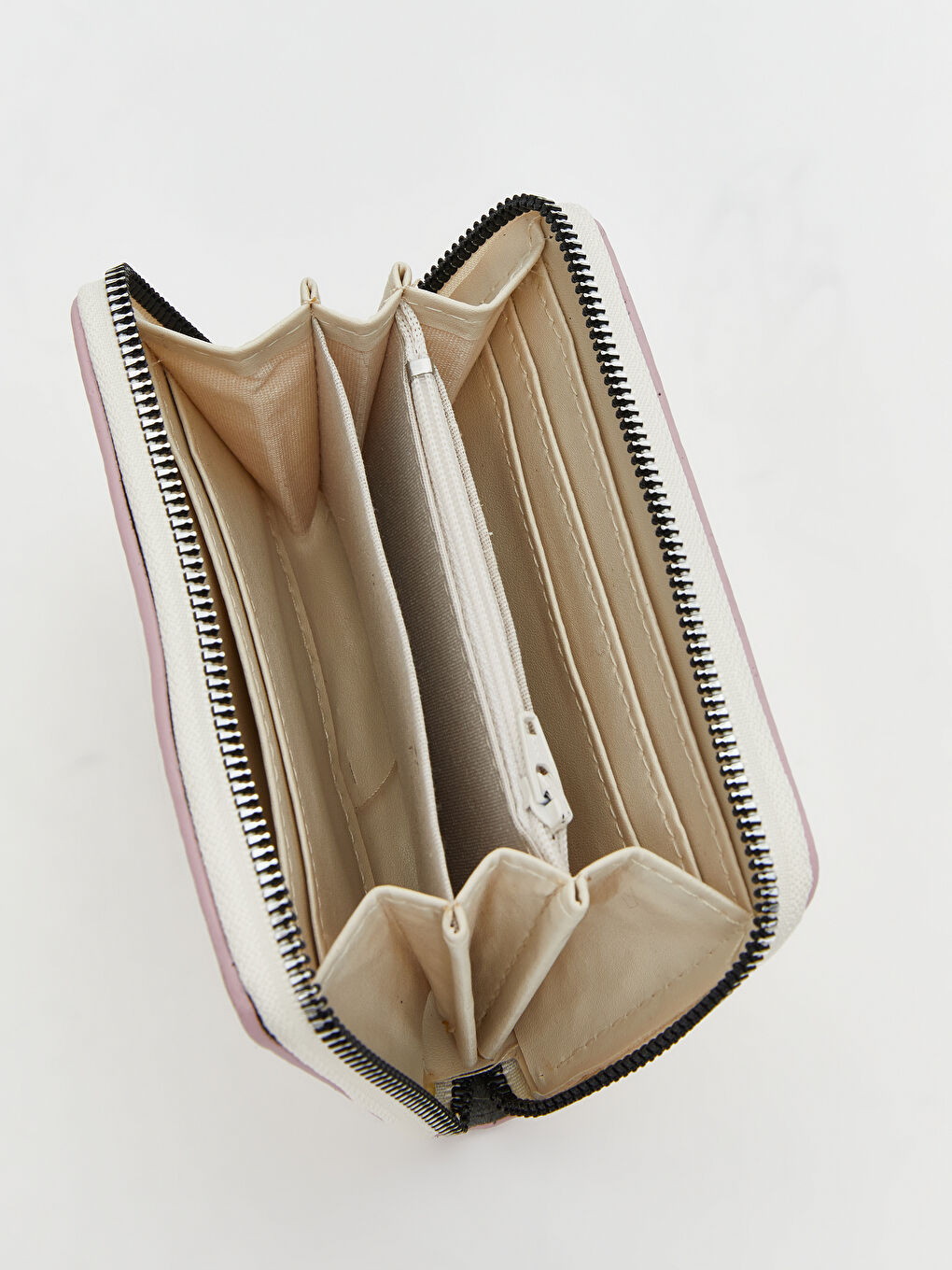 Ekru Deri Görünümlü Kroko Desenli Kadın Cüzdan-2