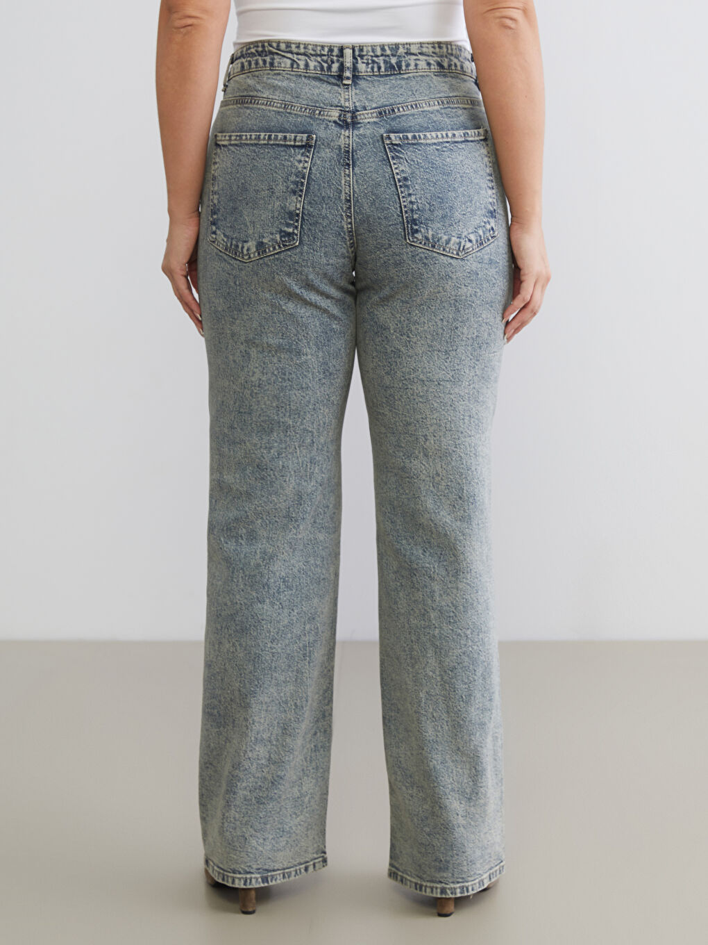 İndigo Büyük Beden Straight Fit Kadın Jean Pantolon-3