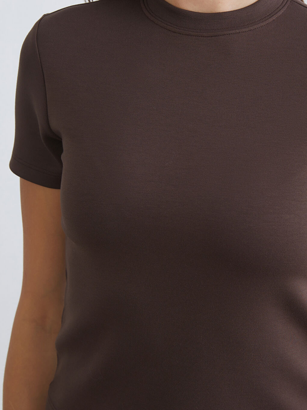 Kahverengi Dik Yaka Kadın Tişört-2