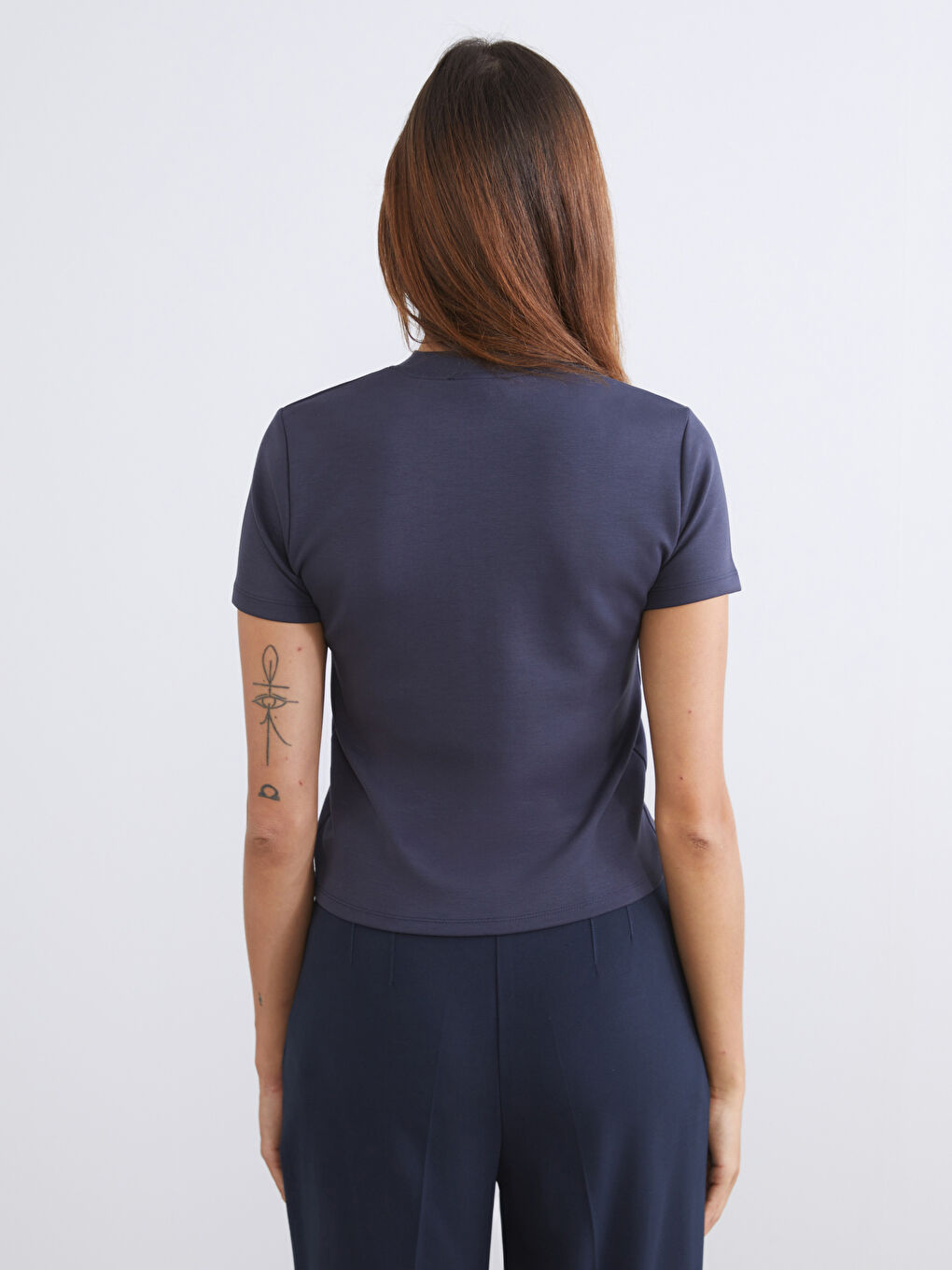 Lacivert Dik Yaka Kadın Tişört-3