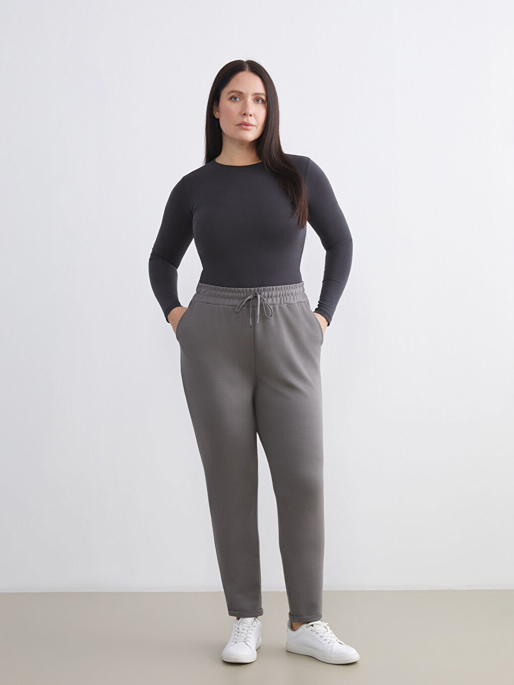 Gri Büyük Beden Beli Lastikli Kadın Eşofman Altı-1