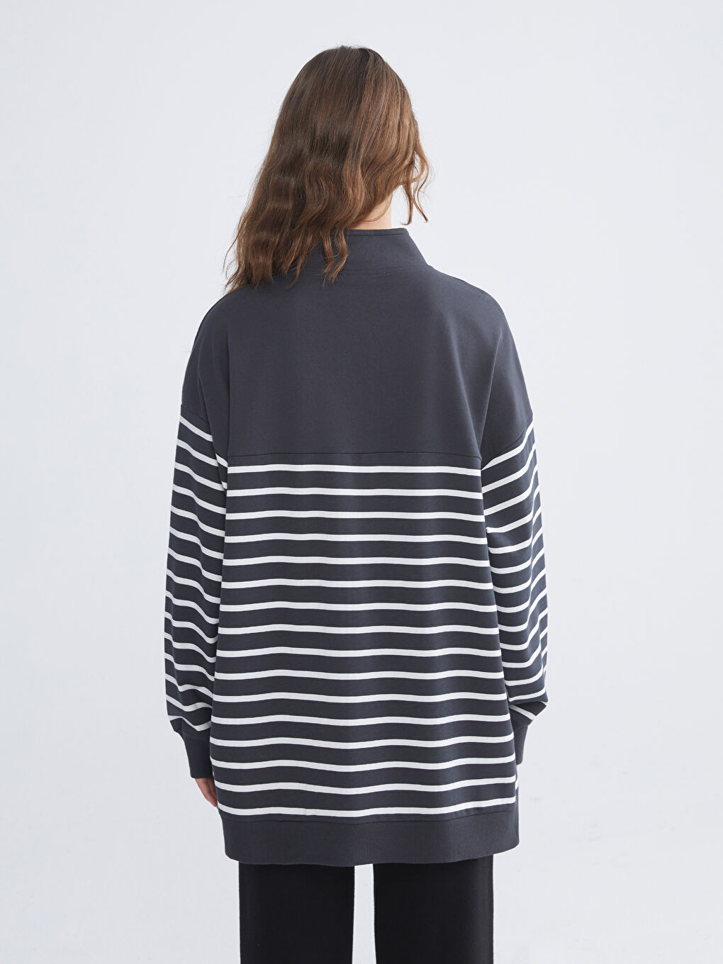 Gri Büyük Beden Çizgili Kadın Sweatshirt Tunik-5